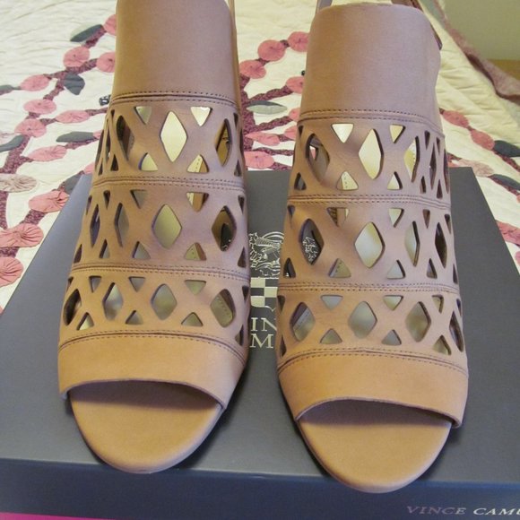 New Vince Camuto nubuck heeled sandals Deverly - Picture 9 of 15